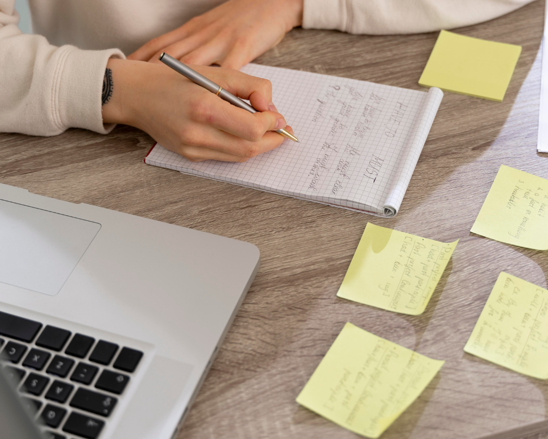 Técnicas rápidas y eficientes de toma de apuntes: aprende más escribiendo menos