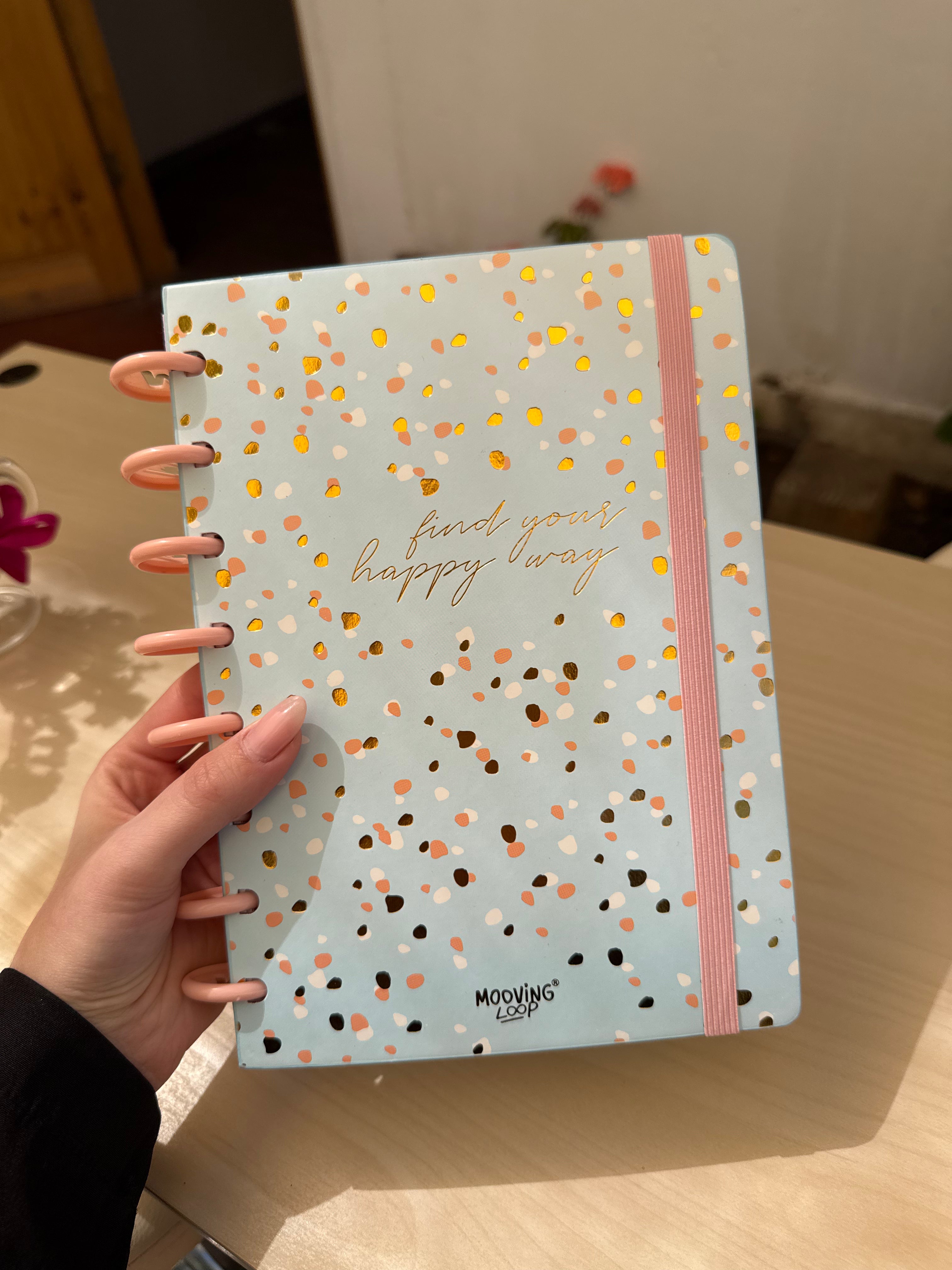 Cuaderno Mooving loop A5 "Happy way"