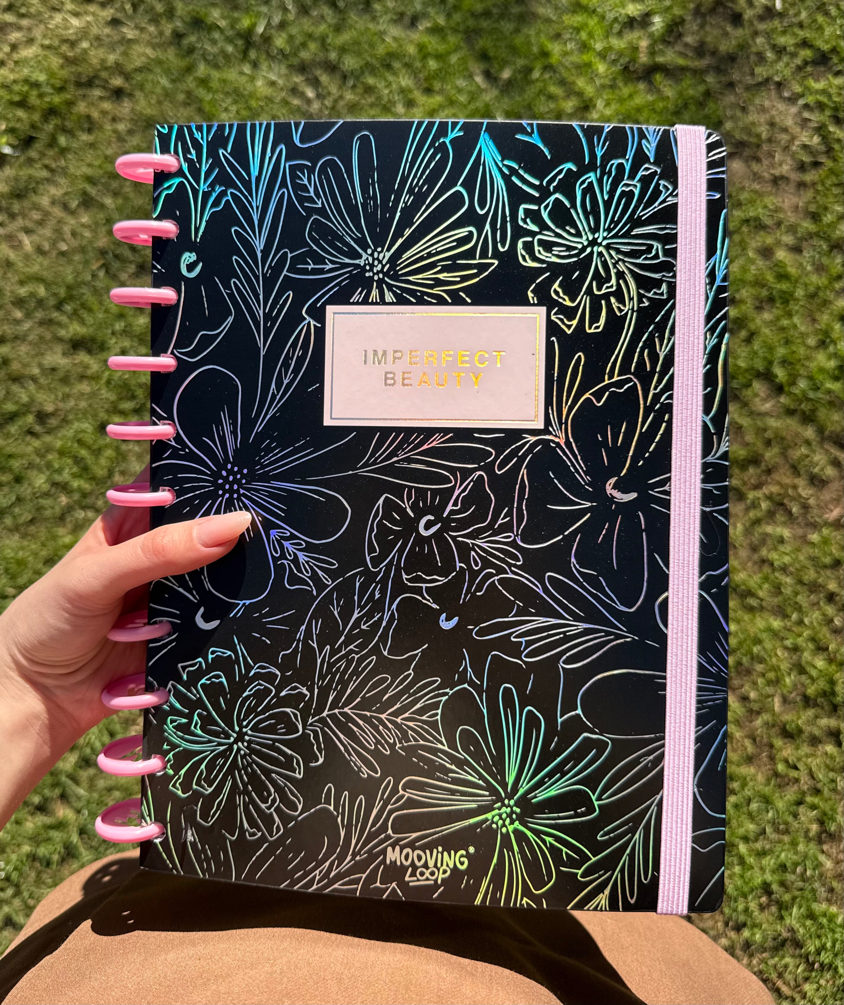 Cuaderno Mooving loop A4 "Imperfect Beauty"